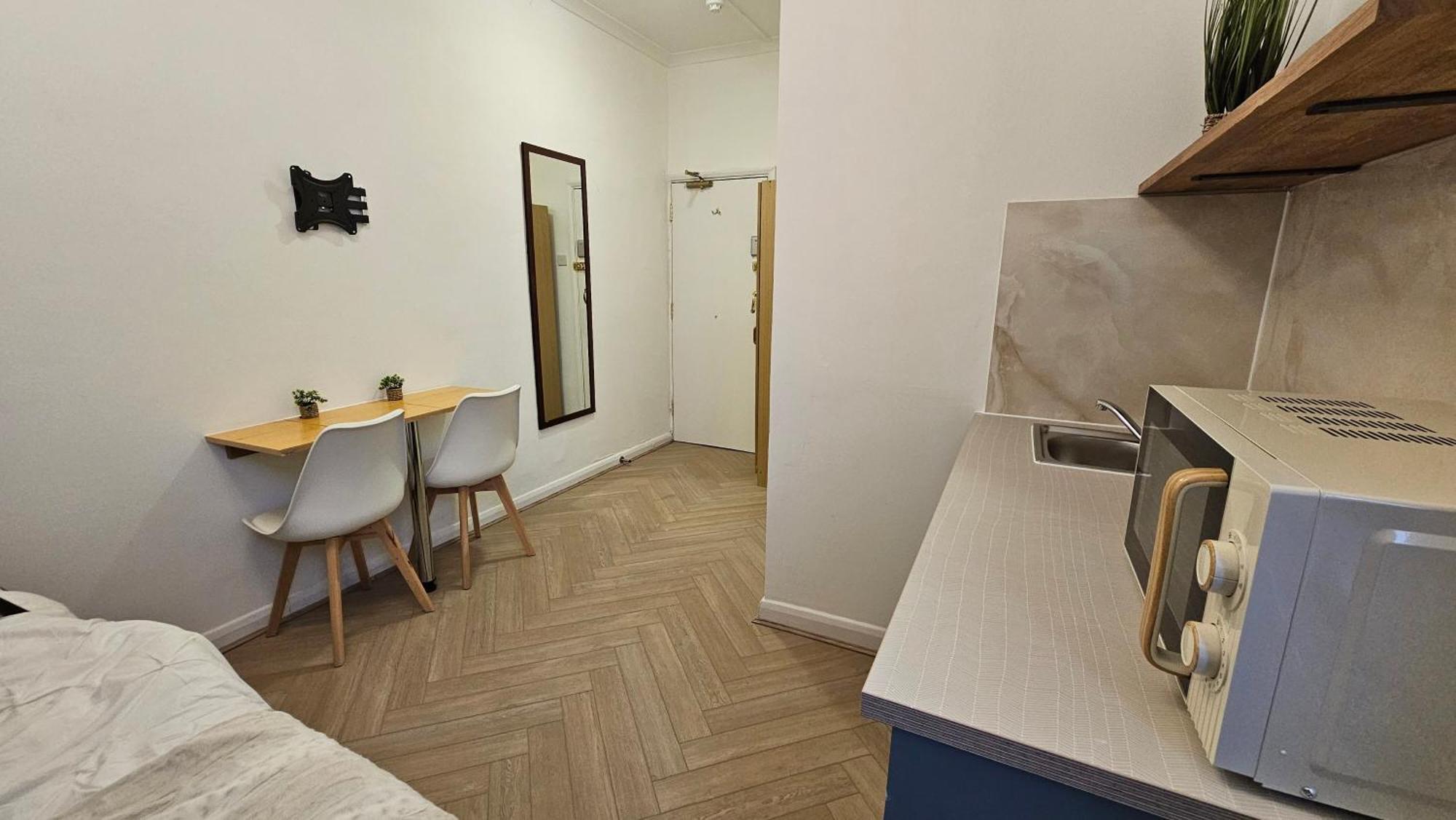 Bros Inn Hotel Лондон Экстерьер фото