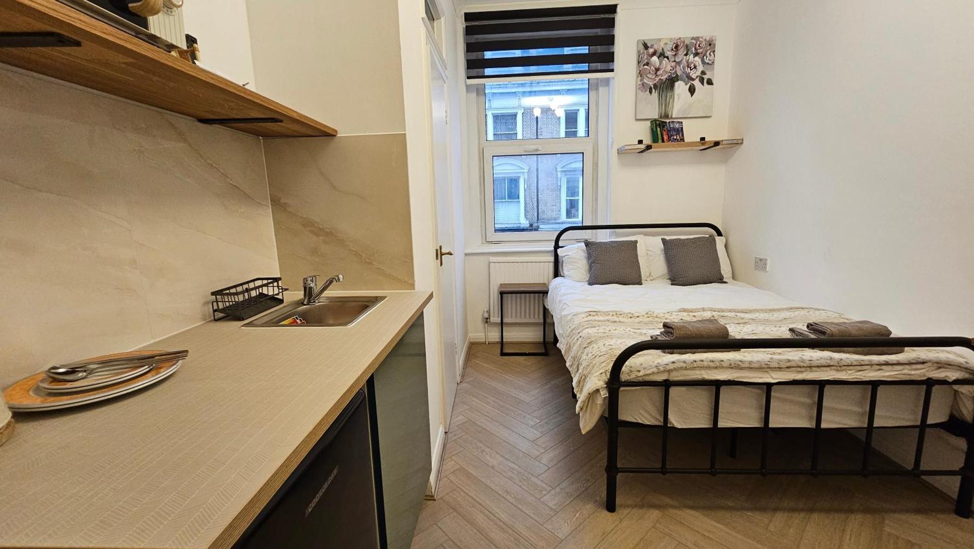 Bros Inn Hotel Лондон Экстерьер фото
