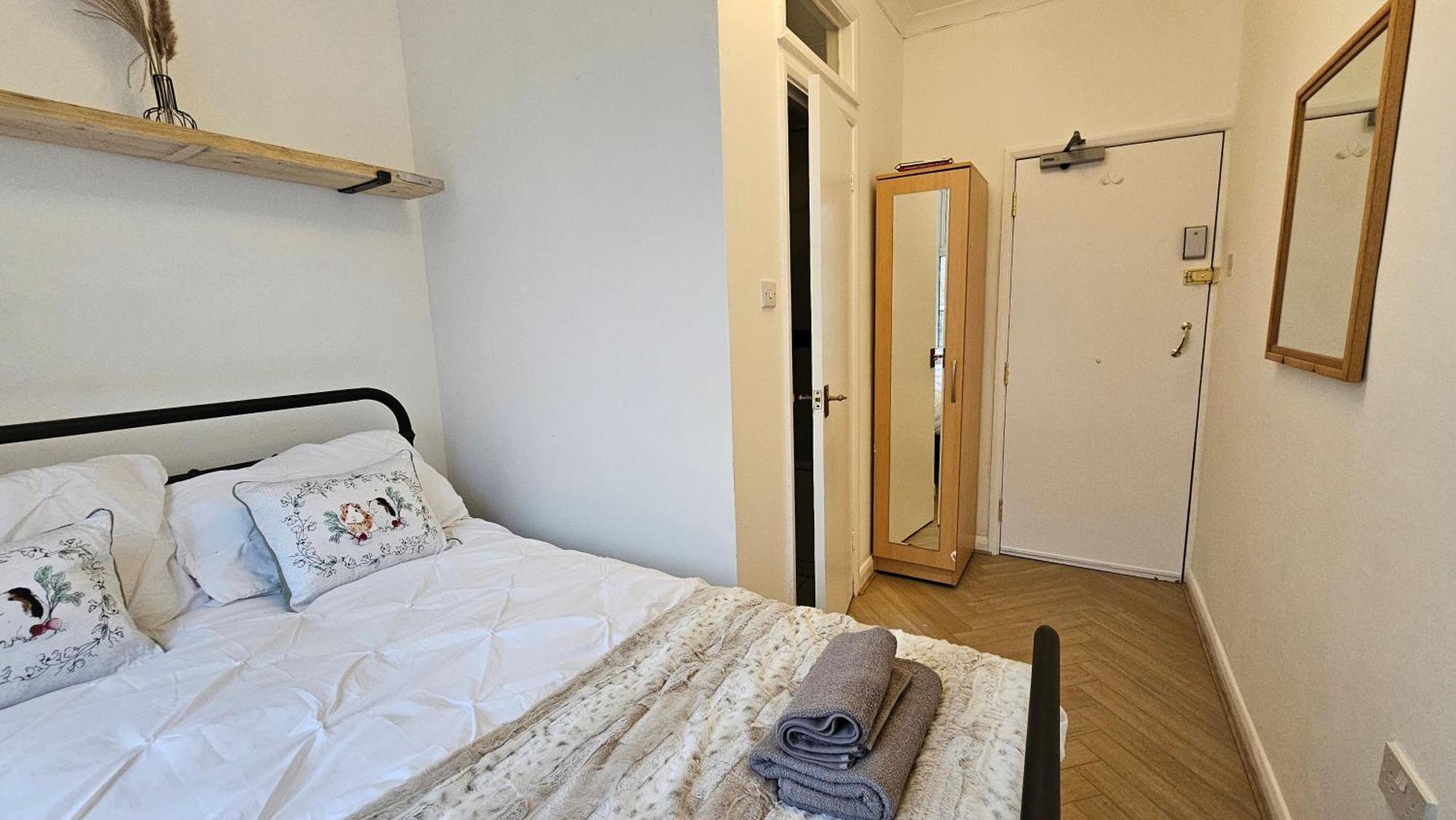 Bros Inn Hotel Лондон Экстерьер фото