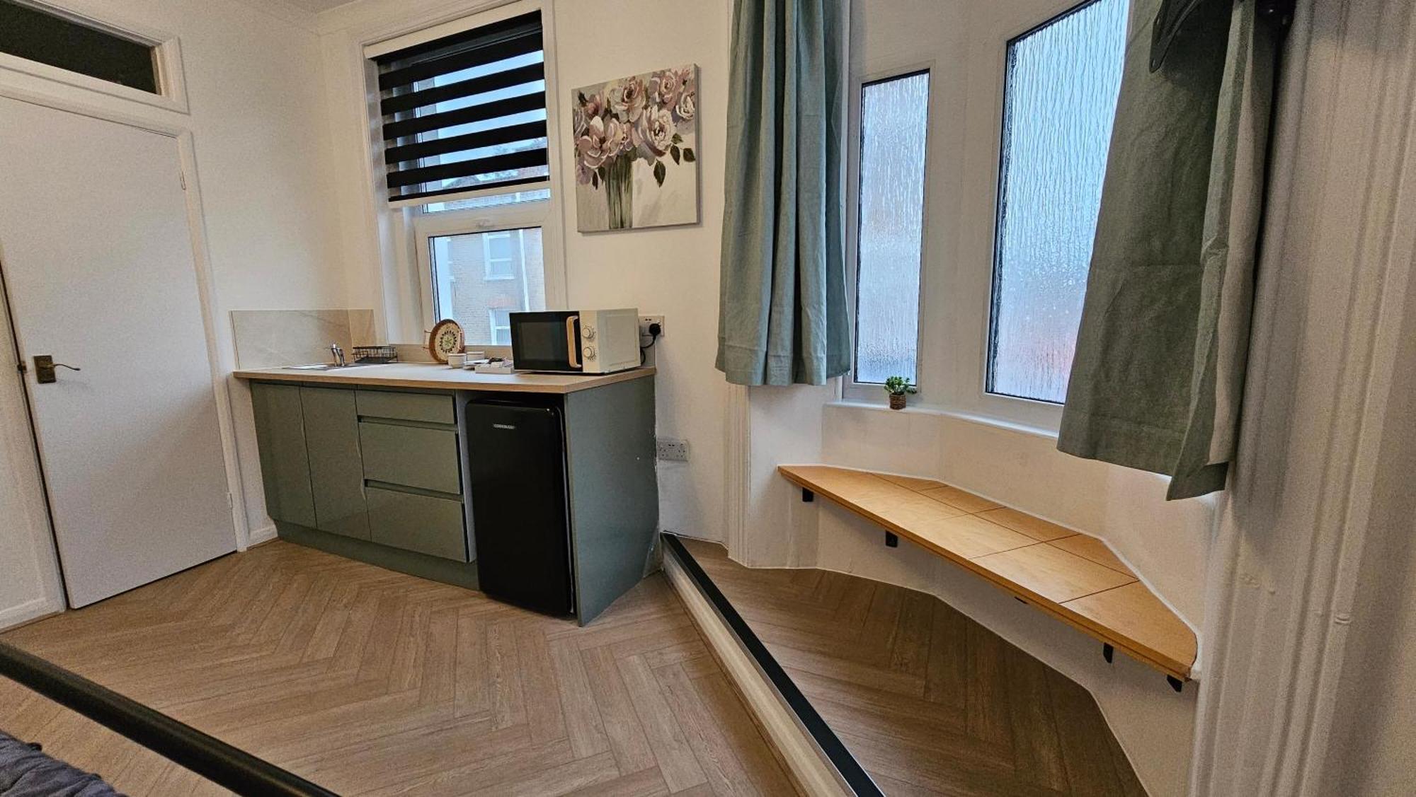 Bros Inn Hotel Лондон Экстерьер фото