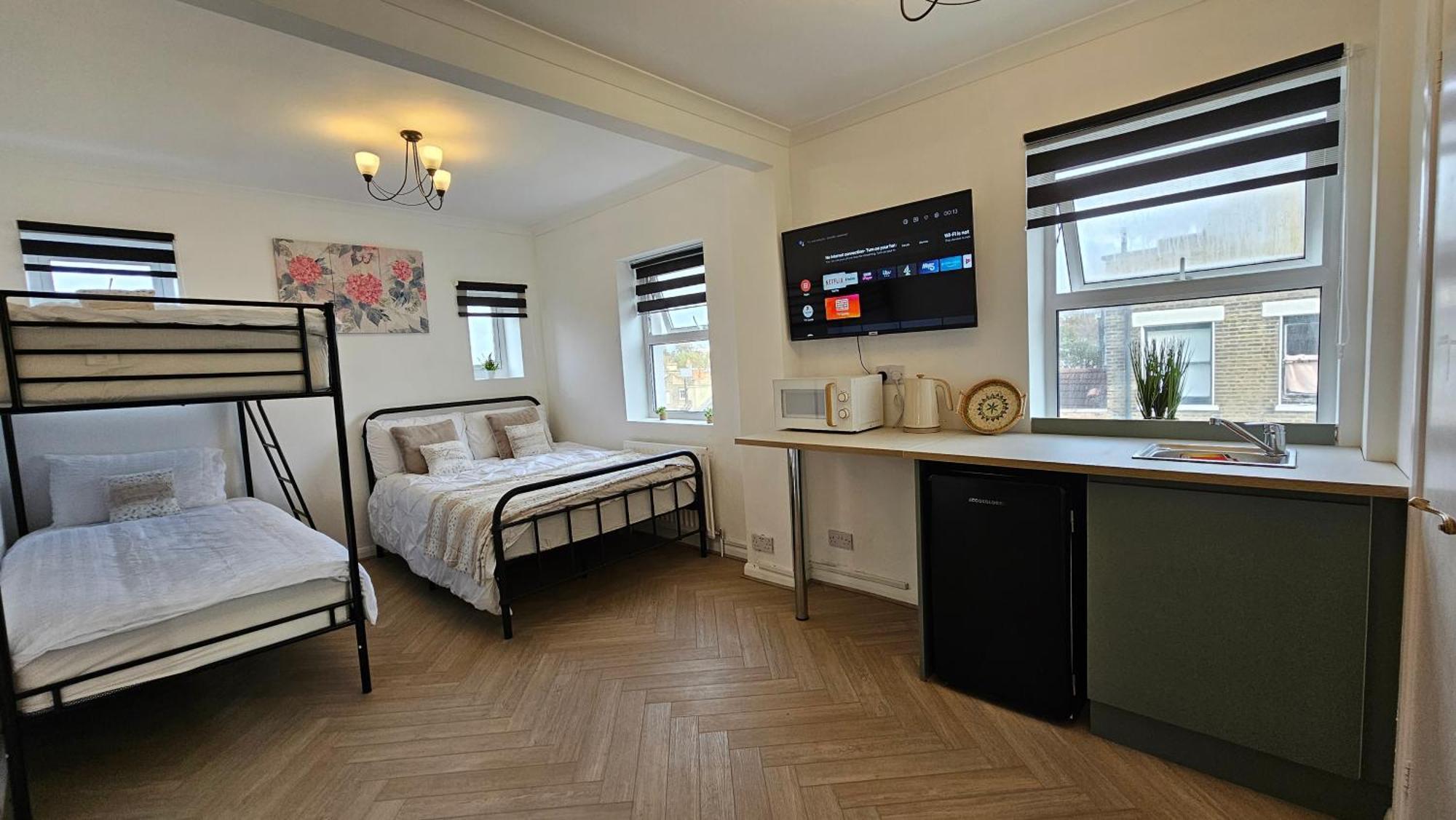 Bros Inn Hotel Лондон Экстерьер фото